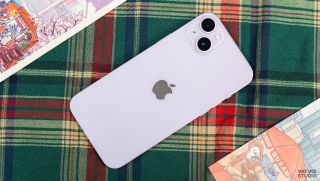 Cầm 10 triệu đồng, tìm mua iPhone màn lớn, bộ nhớ 256GB, pin trâu, cấu hình siêu mạnh dễ như chơi