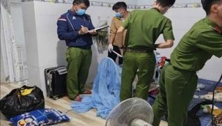 Thông tin nóng vụ cháu bé 8 tháng tuổi tử vong bên cạnh mẹ, trong phòng trọ có dao dính máu