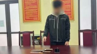 Lào Cai: Nam sinh lớp 12 dùng dao đe dọa cướp điện thoại của bạn, lời khai gây phẫn nộ