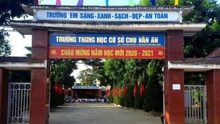 Sốc với lời khai của thầy giáo bị tố sàm sỡ nữ sinh, khẳng định chỉ vô tình va chạm?