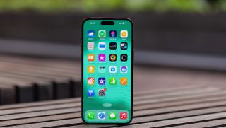 iPhone 14 Pro xả kho dịp nghỉ lễ cực rẻ, camera chẳng kém iPhone 17 Pro nhiều, đè bẹp cả iPhone 17