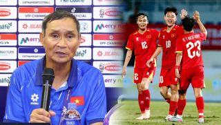 HLV Mai Đức Chung có động thái gây chú ý, thuyền trưởng ĐT nữ Việt Nam 'đãi cát tìm vàng'