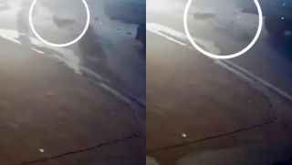 Camera hé lộ khoảnh khắc xe tải cuốn xe máy vào gầm ở TPHCM, 2 anh em thương vong