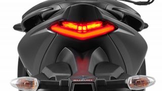 Suzuki chính thức ra mắt ‘vua côn tay’ mới giá 45 triệu đồng: Chơi tới bến Honda Winner R và Exciter