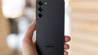 Đây là chiếc Galaxy S Plus bay mất 50% giá trị, trang bị không lép vế iPhone 17, iPhone 16 Plus