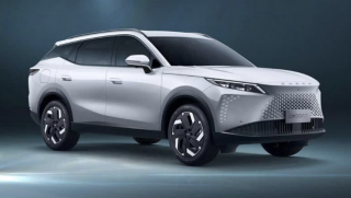 SUV hạng C ‘khiêu chiến’ Mazda CX-5: Bản PHEV chạy điện gần 100 km, trang bị dày đặc