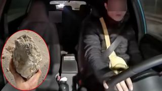 Hiện trường gạch đá rơi như ‘bẫy tử thần’ trên vành đai Hà Nội, công an khẩn trương xác minh các xe chở vật liệu