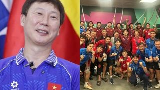 Chiến thắng 'nghẹt thở' của U23 và thẻ đỏ của Đình Bắc: HLV Kim Sang-sik nói điều khiến CĐV xúc động