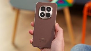 Đây là chiếc điện thoại Xiaomi có camera 200MP rẻ bằng nửa Galaxy S25 Ultra đáng mua nhất hiện nay