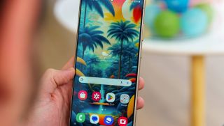 Đây là Flagship Titan rẻ nhất Việt Nam của Samsung, AI mạnh camera zoom 10x ăn đứt iPhone 17 Pro Max