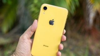Đây là iPhone màn 6.1 inch, FaceID và camera xóa phông rẻ nhất Việt Nam, đàn anh cứng của iPhone 17
