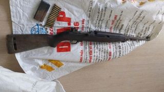 Đồng Tháp: Người đàn ông sốc khi phát hiện súng cùng 14 viên đạn trong tủ thờ, hé lộ danh tính người để lại