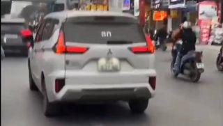 Thông tin nóng vụ bảng đèn LED ôtô hiện chữ thô tục, xúc phạm công an: Tài xế giải thích đầy bất ngờ