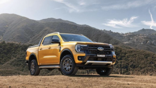 Ford Ranger áp đảo thị trường bán tải Việt: Cứ 10 xe lăn bánh, gần 7 xe mang logo Ford