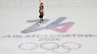 Việt Nam có bao nhiêu VĐV tham dự Olympic mùa đông 2026?