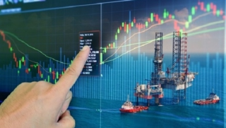 Cổ phiếu dầu khí bất ngờ lao dốc mạnh, điều gì đang diễn ra?