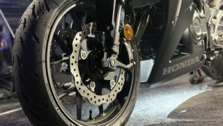 Honda chính thức ra mắt ‘vua côn tay’ mới đàn anh Winner R, trang bị át vía Yamaha Exciter, giá mềm