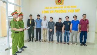 Dùng hung khí rượt đuổi nhau trên phố khiến nhiều người bị thương, 7 thanh niên nhận cái kết đắng