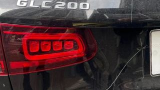 Kết quả giám định thiệt hại vụ Mercedes GLC 200 bị đập phá, cào xước và tổng chi phí sửa chữa