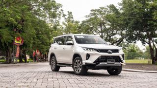Quyết ‘ăn thua đủ’ với Ford Everest, Toyota Fortuner giảm giá lăn bánh giữa tháng 2/2026 cực rẻ