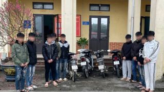 Nhóm choai choai ném chai bia gây lún xương trán, tụ máu sọ người đi đường, hé lộ nguồn cơn phẫn nộ