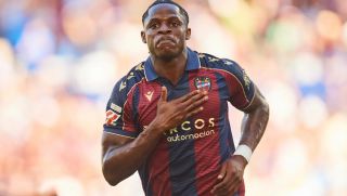 'Vua dội bom' La Liga chờ Man United, từ chối chuyển nhượng khiến CLB chủ quản nóng mắt