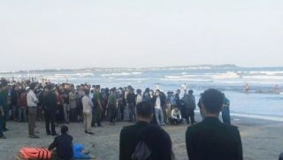 Nghẹn ngào cảnh cứu nạn 3 cha con bị sóng cuốn tại biển Mỹ Khê: Hé lộ tình tiết đau lòng