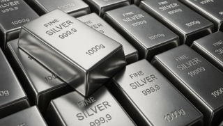 Bạc ‘nóng’ từng giờ sát vía Thần Tài, một ông lớn vàng bất ngờ nhập cuộc