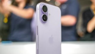 Xuất hiện iPhone 17 cũ giá rẻ kỷ lục sau Tết, tiết kiệm hơn mua mới 5 triệu đồng, so kè Galaxy S26