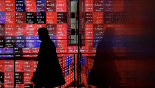 Chiến sự Trung Đông bùng phát, làn sóng bán tháo cuốn thị trường châu Á chìm trong sắc đỏ