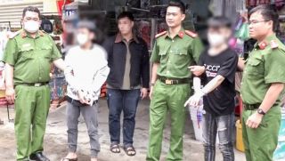 Lời khai của 2 nghi phạm cứa cổ người đàn ông trên vỉa hè ở Khánh Hòa, đã rõ danh tính nạn nhân