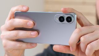 Galaxy S25 Edge rớt giá chưa từng có, trang bị xịn giá rẻ như cho đe nẹt iPhone 17 Air
