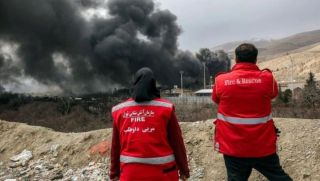 Căng thẳng Mỹ – Iran chưa hạ nhiệt: Tàu bị tấn công ở Hormuz, nguy cơ khủng hoảng dầu toàn cầu