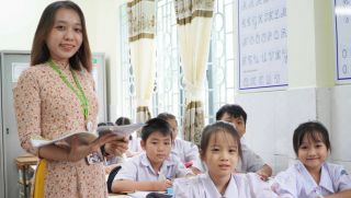 Từ 1/7 điều chỉnh lương cơ sở, bảng lương giáo viên thay đổi, hé lộ cách tính mức thu nhập mỗi tháng