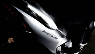 Suzuki chính thức ra mắt ‘huyền thoại xe ga’ mới chất hơn Honda SH: Đẳng cấp vượt thời gian, giá mềm