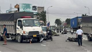 Ninh Bình: Hiện trường vụ xe tải tông liên hoàn 3 xe máy, 2 người phụ nữ ra đi tại chỗ