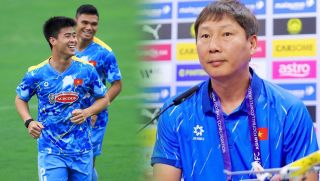 ĐT Việt Nam nhận 'cảnh báo' trước trận gặp Bangladesh, HLV Kim Sang-sik lập tức nhắc nhở học trò