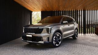 ‘Chơi sát ván’ Fortuner và Ford Everest, Kia Sorento tung ưu đãi giảm giá lăn bánh cuối tháng 3/2026