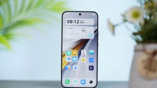 Vua tốc độ mới gọi tên iQOO 16 trang bị màn 185Hz từ Samsung, vượt xa chính Galaxy S26 Ultra