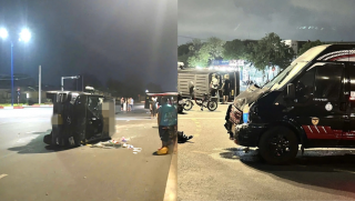 TPHCM: Hai xe 16 chỗ va chạm giữa ngã tư, một phương tiện lật nhào