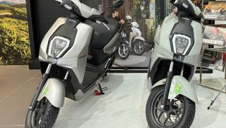 Honda giảm 'sốc' 6 triệu đồng cho xe máy điện ICON e: tại Việt Nam: Dân tình đổ xô săn đón vì quá rẻ
