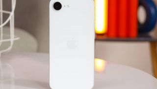 Bảng giá iPhone chính hãng Việt Nam hôm nay 3.4.2026: iPhone 16e tăng xả kho, giá rẻ như cho