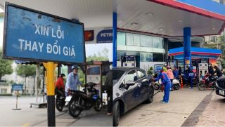 Giá xăng dầu hôm nay: Lý do dầu thô thế giới tăng vọt, xăng dầu Việt Nam ở mức thấp hơn với láng giềng