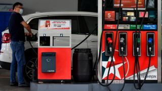 Singapore phụ thuộc dầu Trung Đông 58%, giá xăng tiến sát 100.000 đồng/lít, dự báo tiếp tục biến động 