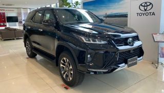 ‘Chơi tất tay’ Ford Everest và Santa Fe, Toyota Fortuner hạ giá lăn bánh đầu tháng 4/2026 cực rẻ