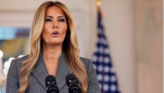 Đệ nhất phu nhân Mỹ lên tiếng về vụ Epstein: Phủ nhận là nạn nhân, yêu cầu điều trần công khai