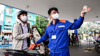 Giá xăng dầu hôm nay 16/4 giảm đột ngột, chuyên gia dự báo xu hướng giá cả thời gian sắp tới!