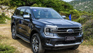 Ford Everest giữ vững ‘ngôi vương’ trong khi Hyundai Santa Fe và Mazda CX-8 hụt hơi
