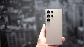 Đây là chiến thần AI cao cấp, giá rẻ ăn đứt iPhone 17 Pro Max, giảm cực sâu cuối tháng 4