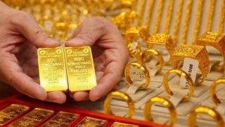 Giá vàng hôm nay 22/4: Vàng miếng SJC vàng nhẫn đồng loạt 'rơi tự do', người mua lỗ nặng chỉ sau 1 tuần